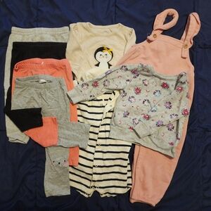 Baby girl clothes 12m, 8 items